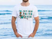 Load image into Gallery viewer, I'm Just Here For The Beaches Graphic Tee