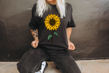 Load image into Gallery viewer, Sunflower- Color