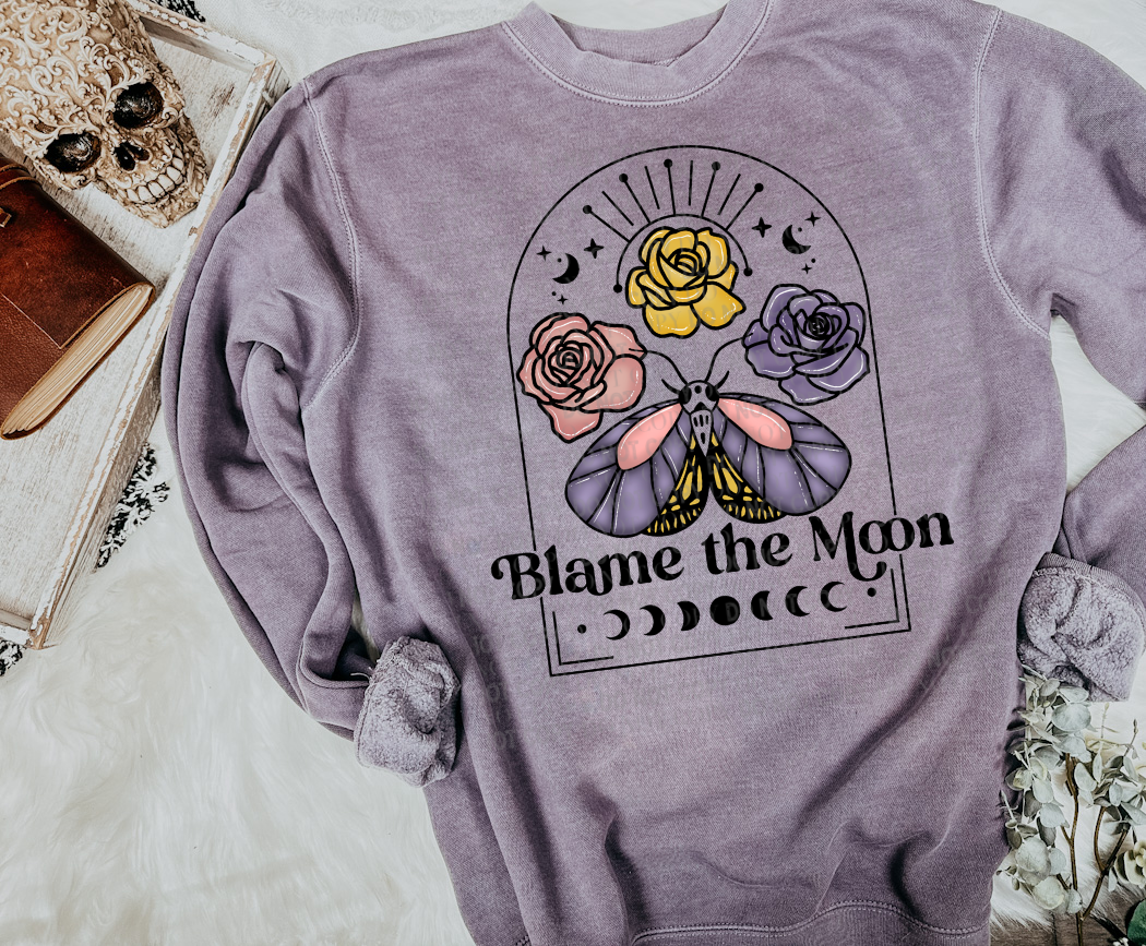 Blame the moon Sweatshirt