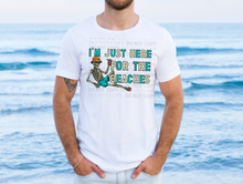 Load image into Gallery viewer, I&#39;m Just Here For The Beaches Graphic Tee
